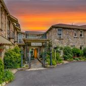 Echo Mountain Inn