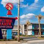 Mother Earth Motor Lodge